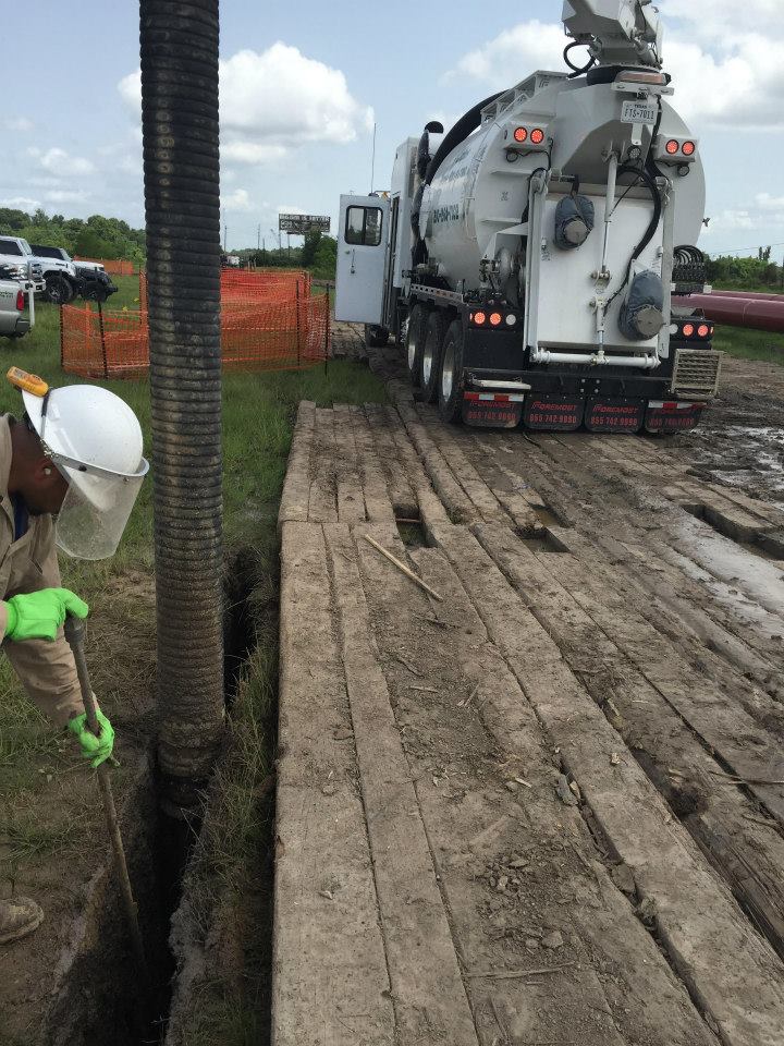 Vacuum Excavating vs Manual Digging